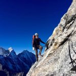 Crossing the traverse on Ama Dablam (Phunuru Sherpa)